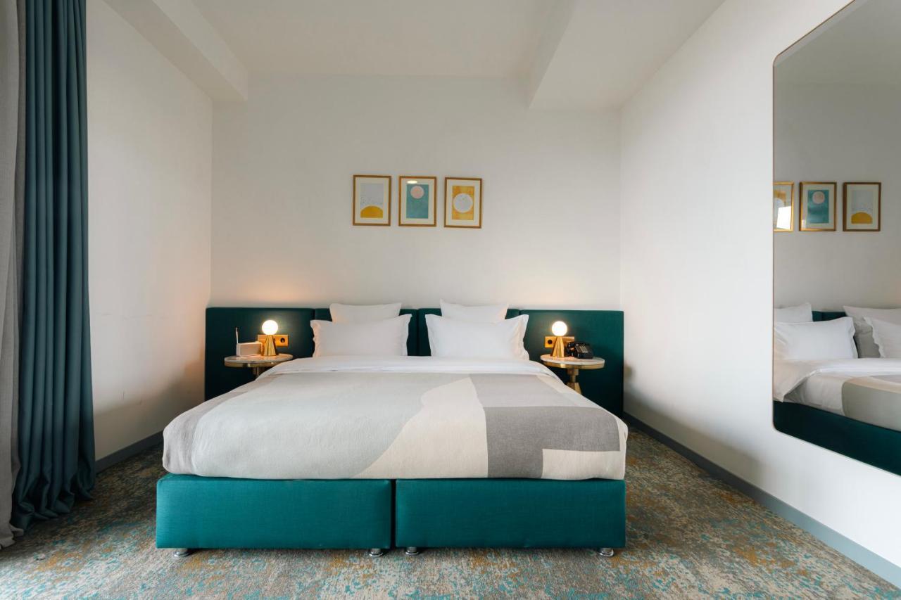 טביליסי Castor & Pollux Hotel מראה חיצוני תמונה