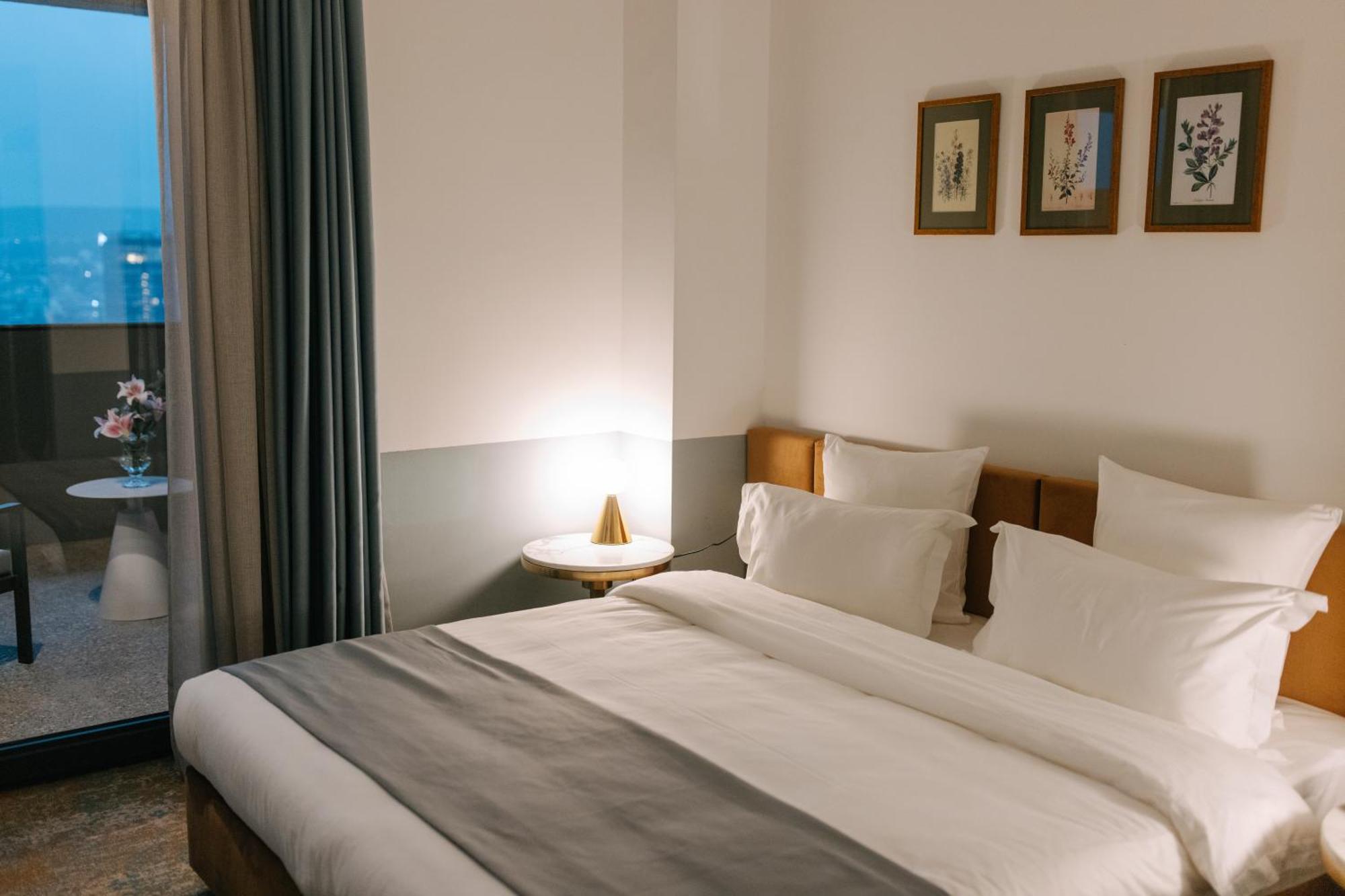 טביליסי Castor & Pollux Hotel מראה חיצוני תמונה