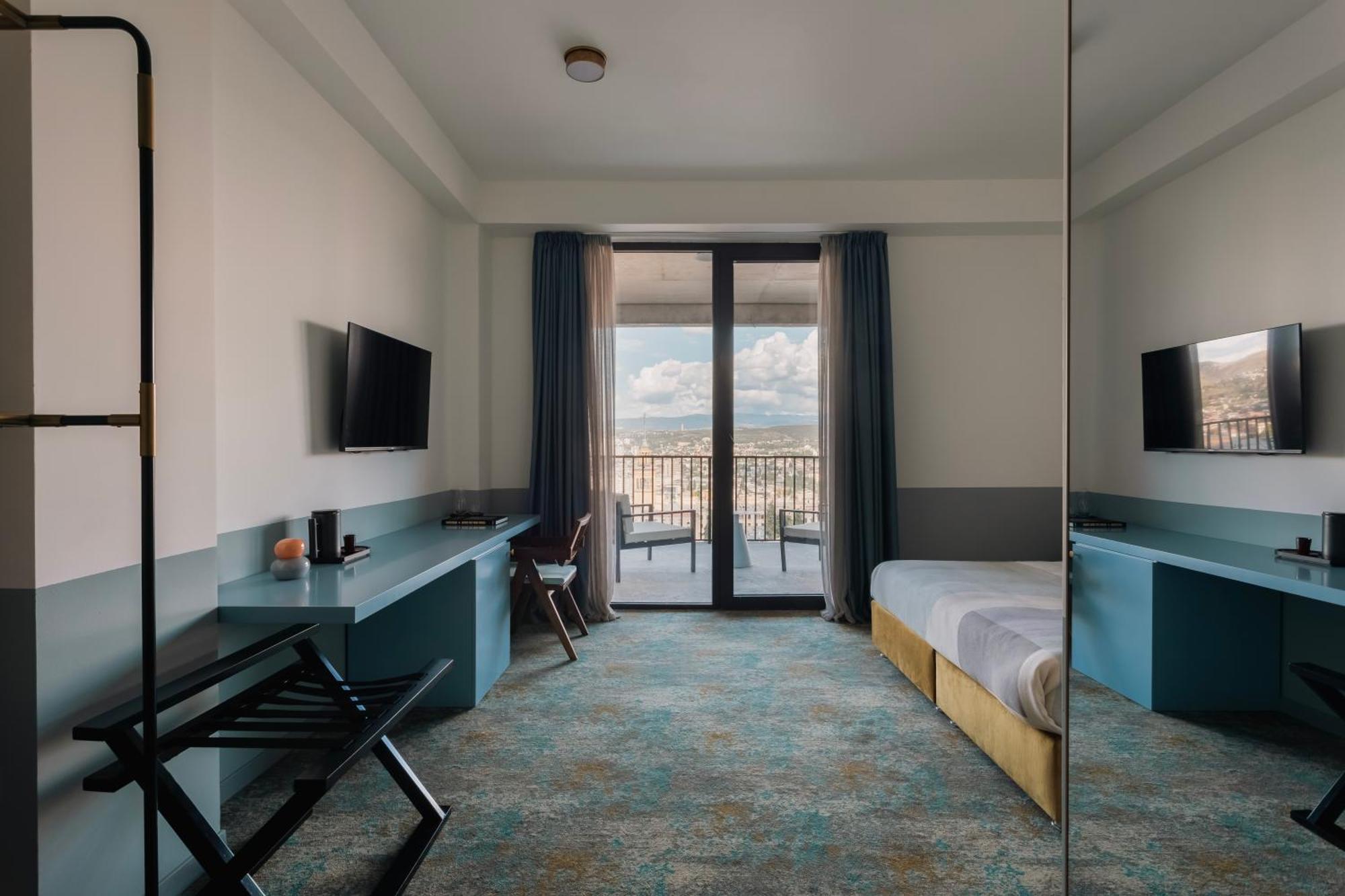 טביליסי Castor & Pollux Hotel מראה חיצוני תמונה