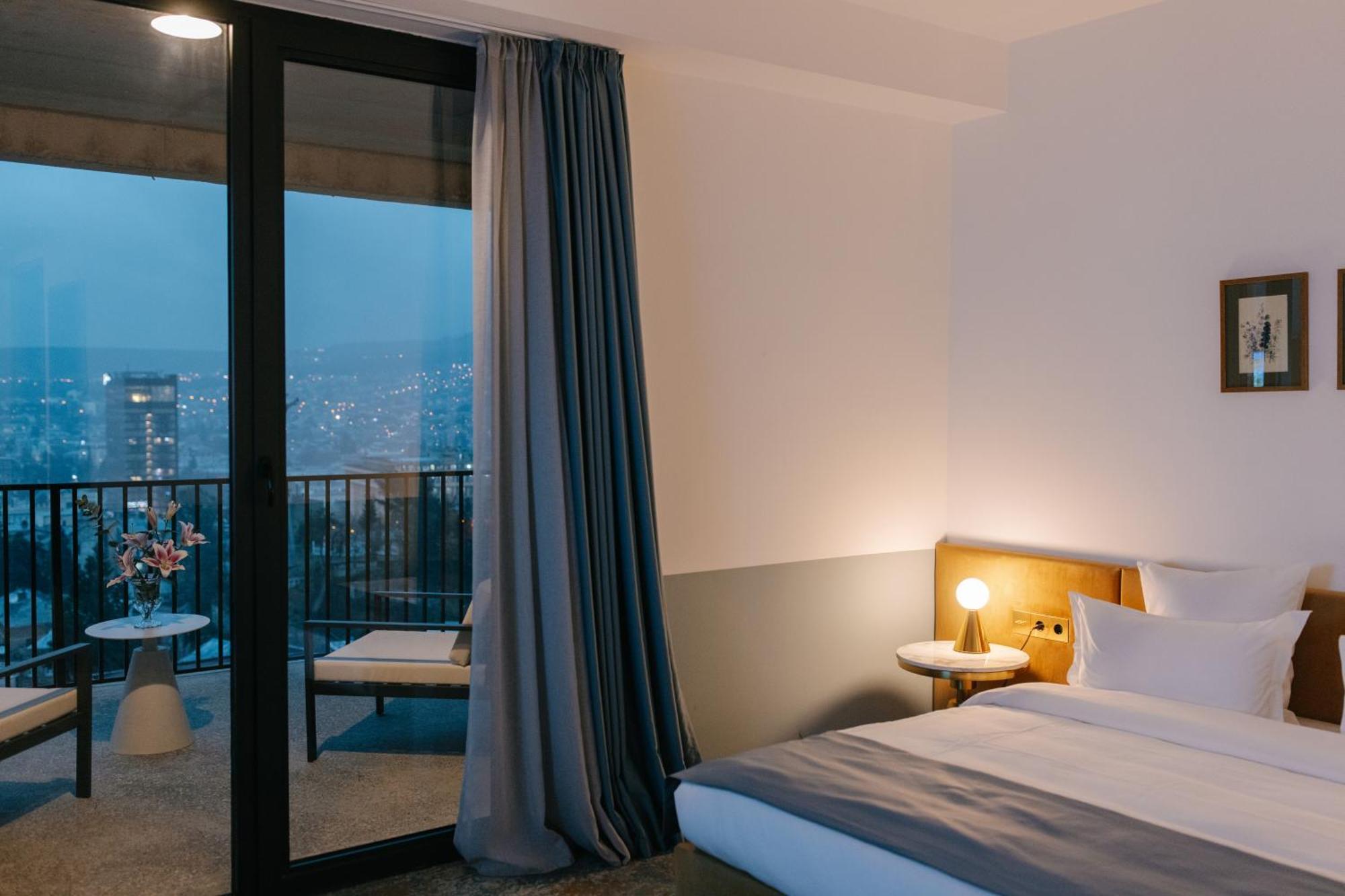 טביליסי Castor & Pollux Hotel מראה חיצוני תמונה